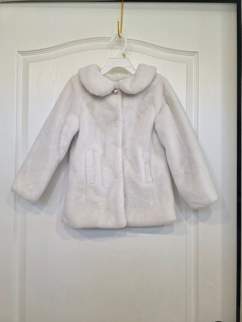 Adrienne Vitadini Girls' White Faux Fur Coat with Peter Pan Collar